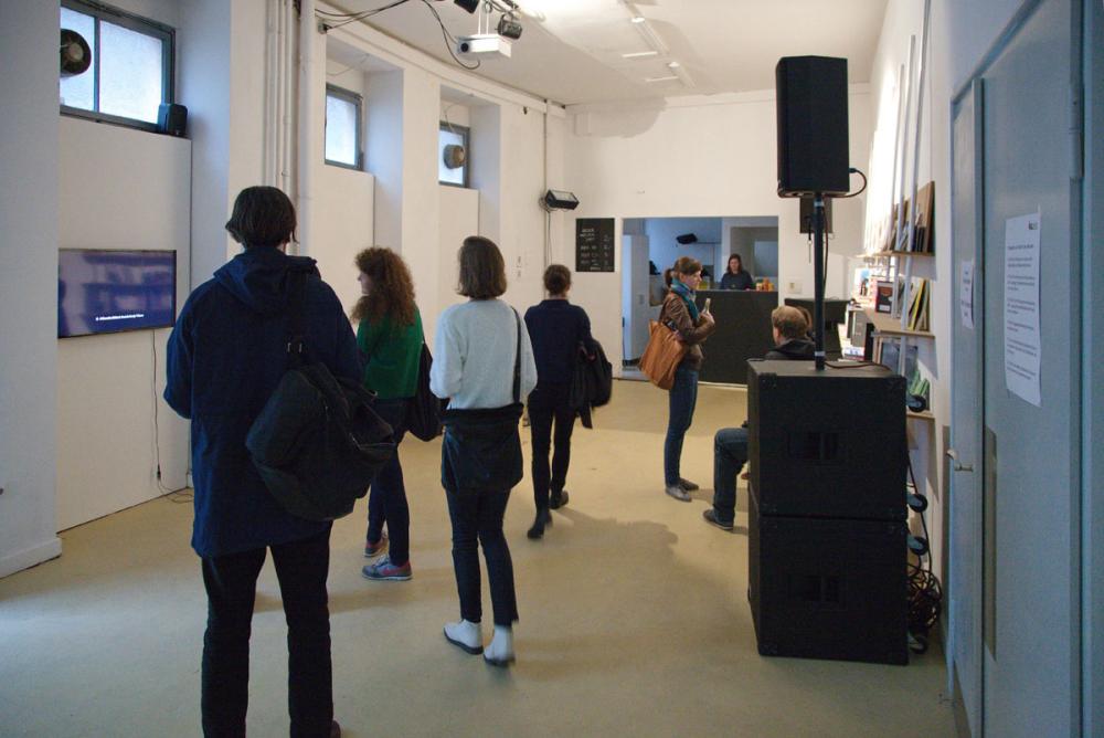 Ausstellungsansicht, on display: Aleksandra Bielas & Daniela Kneip Velescu, basis 2014