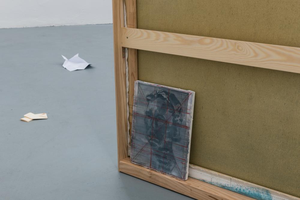 Installation View, Parfümiert mit Dynamit - Sommerschau der Studios, Sabine Rak, basis 2015, Foto: Frithjof Kjer