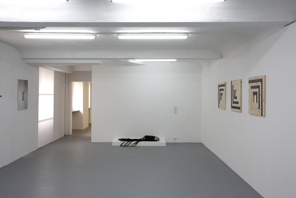 Installation view, "Practicalities (La vie matérielle)", basis 2013, photo: Cem Yuecetas